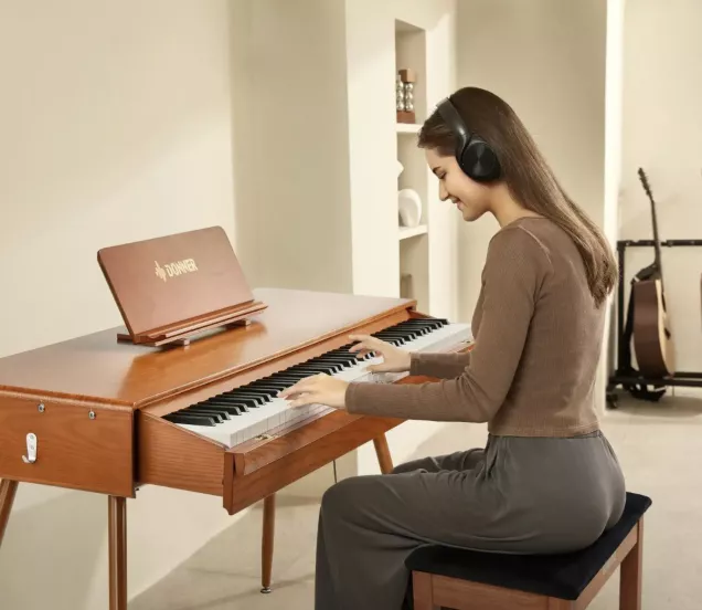 Donner design pianos